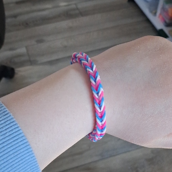 Women's Stretchy Pink, Blue & White Rainbow Loom Style Bracelet - Picture 2 of 3